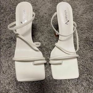 Adorable white heels never worn